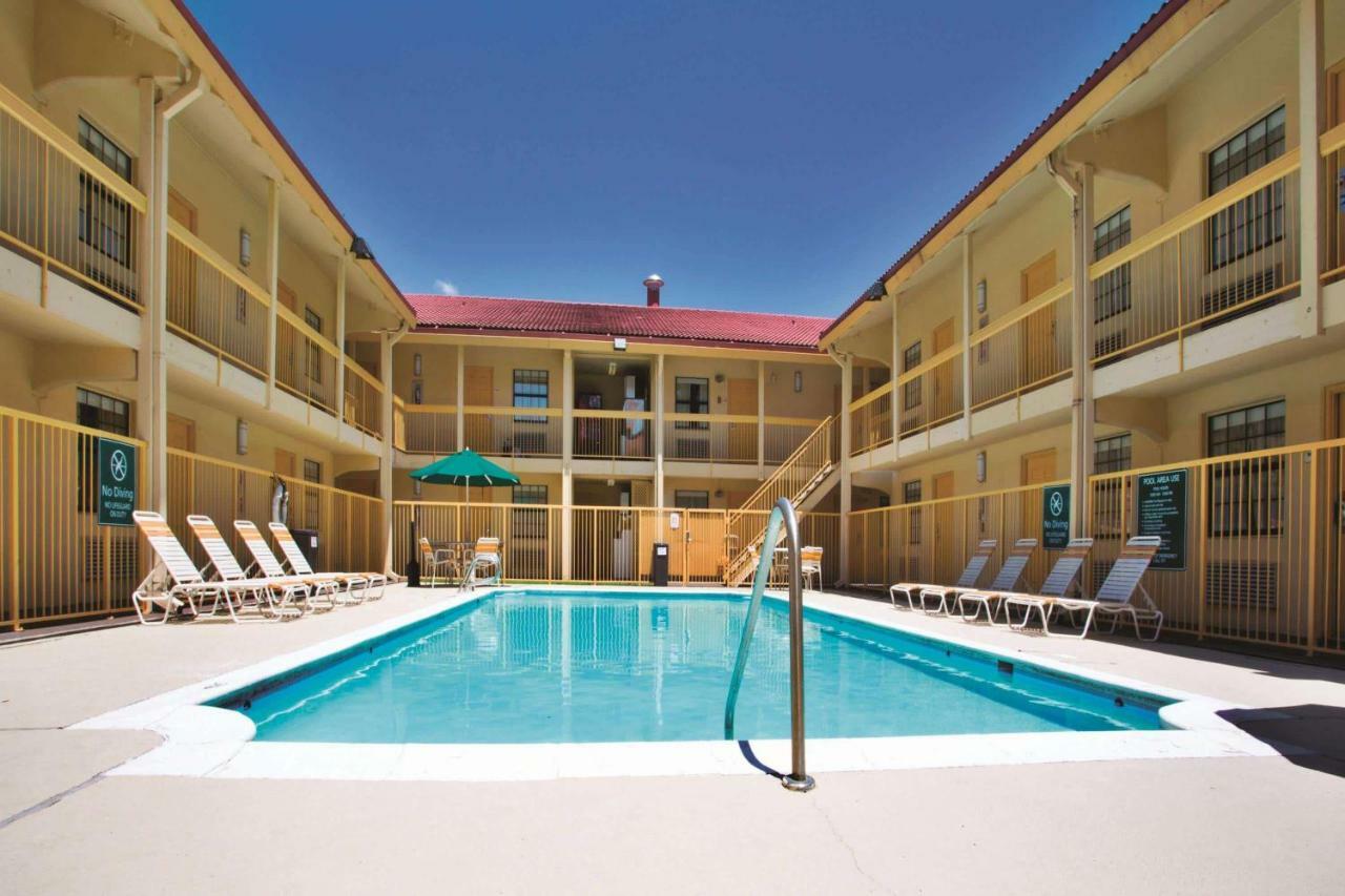 La Quinta Inn By Wyndham Baton Rouge University Area Exterior foto